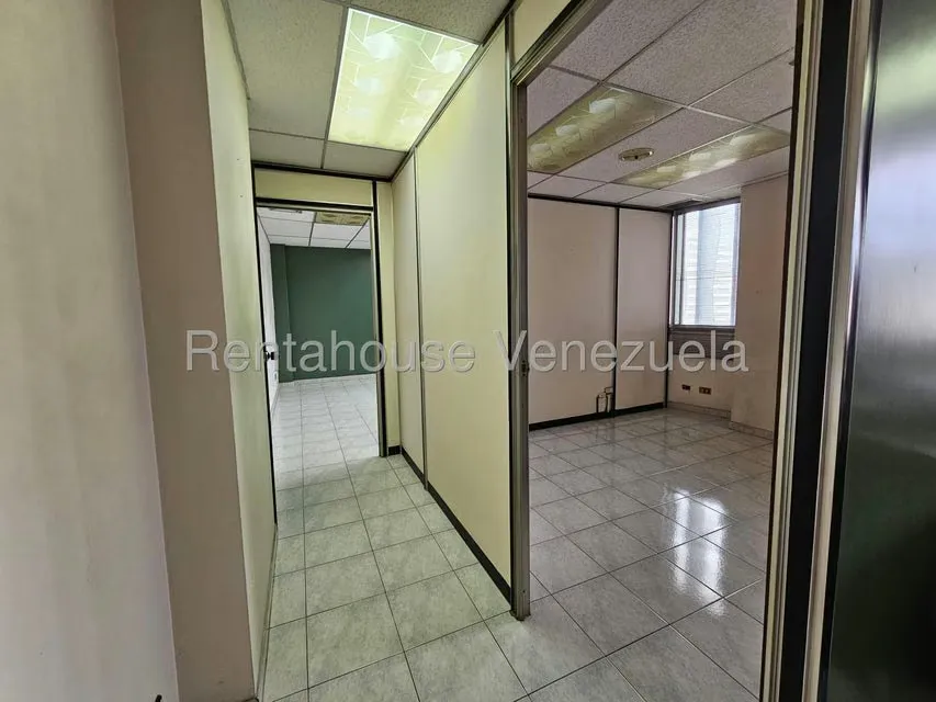 Oficina en Venta en Parroquia Catedral, Distrito Metropolitano - 7