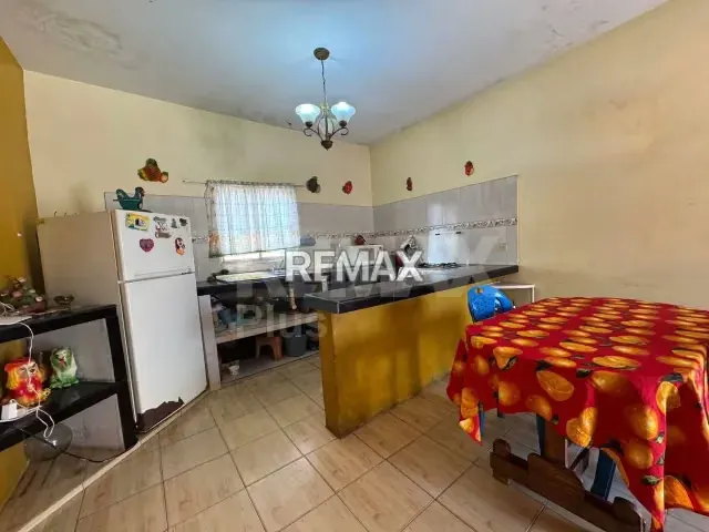 Casa Comercial Multifuncional con Locales Comerciales Sector Las Marías - 11
