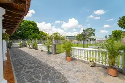 View 10