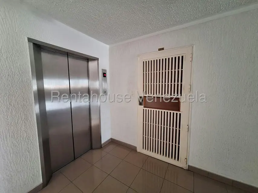 Apartamento (Multiples Niveles) en Venta en Avenida Las Americas, Merida - 4