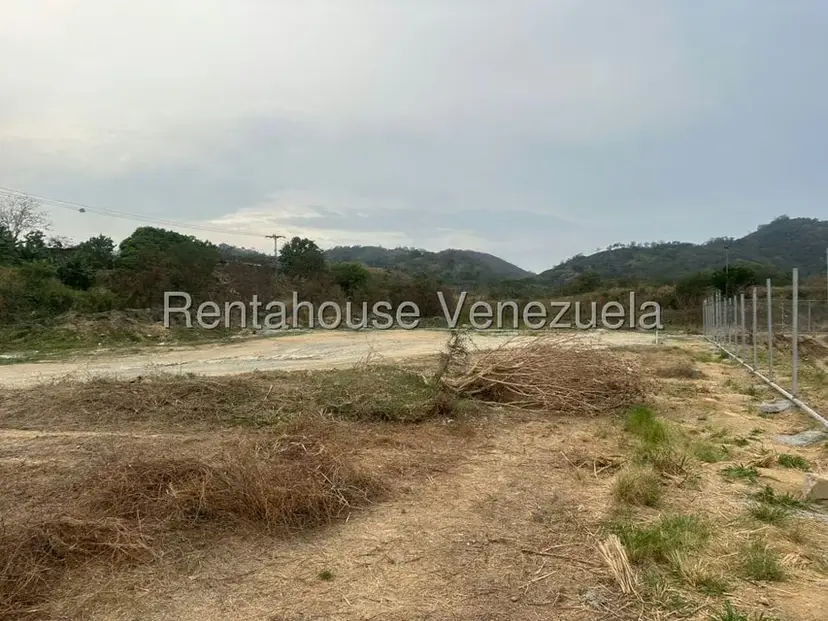 Terreno (Industrial) en Venta en Guatire, Miranda