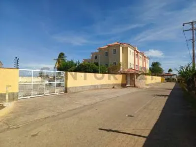 Venta de Amplio Apartamento en Residencias San Marino en Porlamar - 4