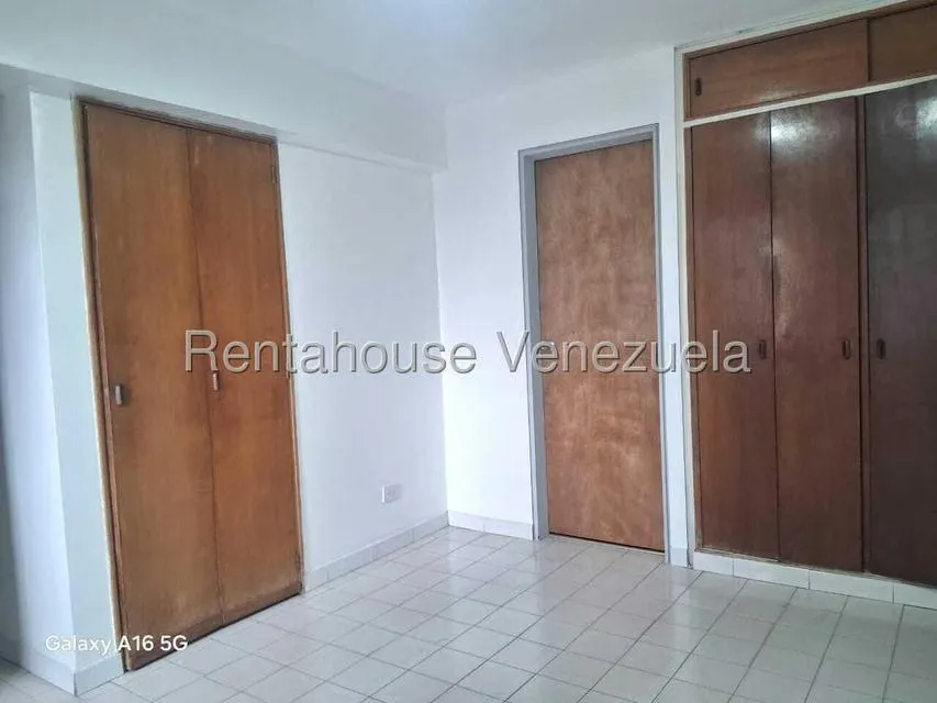 Apartamento (Multiples Niveles) en Venta en Del Este, Lara - 13