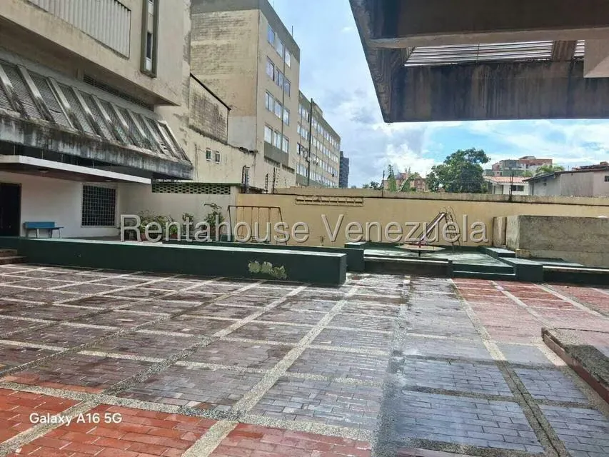 Apartamento (Multiples Niveles) en Venta en Del Este, Lara - 19