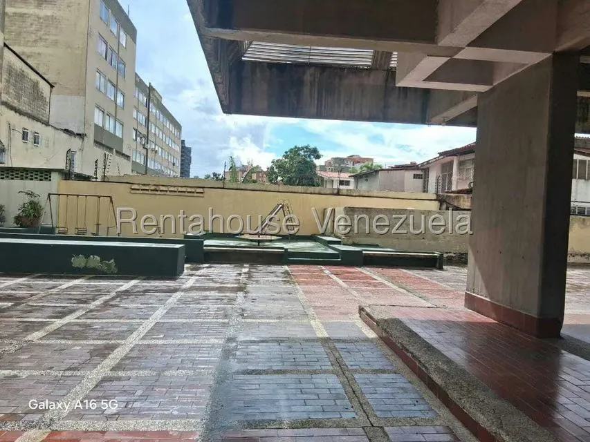 Apartamento (Multiples Niveles) en Venta en Del Este, Lara - 21