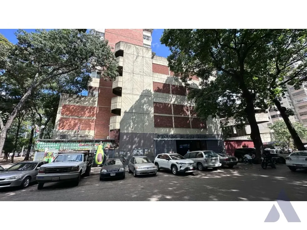 Alquilo local comercial 66m2 C. C. Plaza Páez El Paraiso 7610