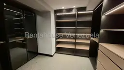 View 32