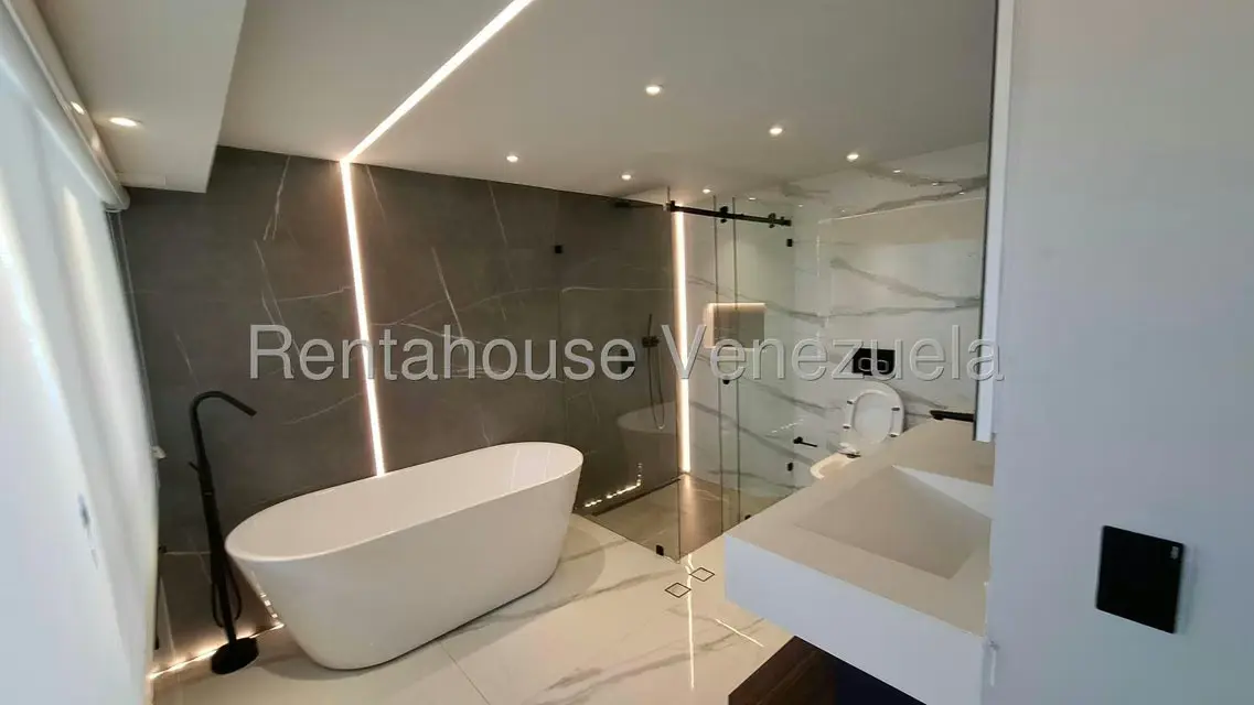 Apartamento (Penthouse) en Venta en El Rosal, Distrito Metropolitano - 36