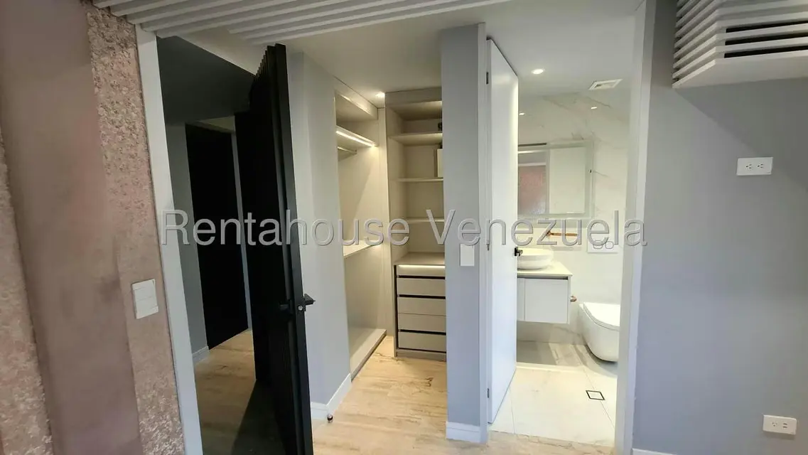 Apartamento (Penthouse) en Venta en El Rosal, Distrito Metropolitano - 48