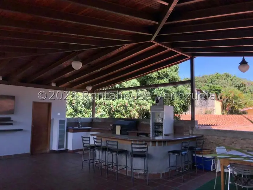 Casa (1 Nivel) en Venta en Prados del Este, Distrito Metropolitano - 27