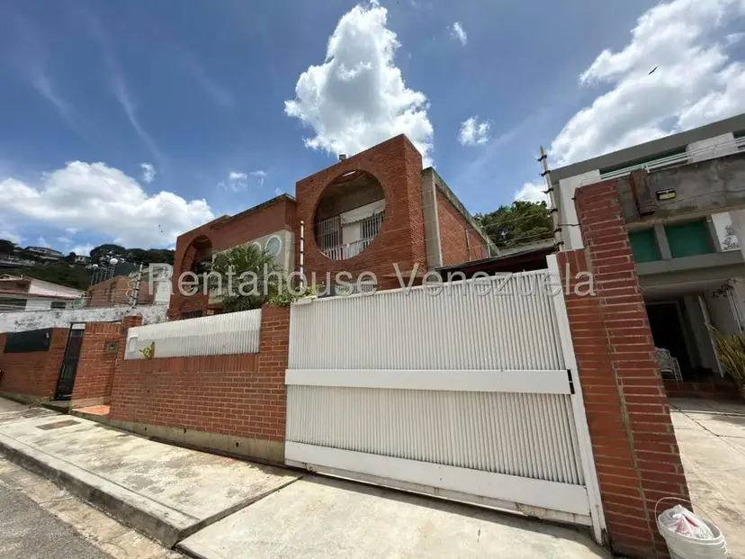 Casa (Duplex) en Venta en Alto Prado, Distrito Metropolitano