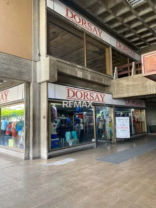 Local en Centro Comercial Costa Verde. Bella Vista - 3