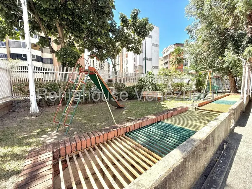 Apartamento (1 Nivel) en Venta en Colinas de Bello Monte, Distrito Metropolitano - 16