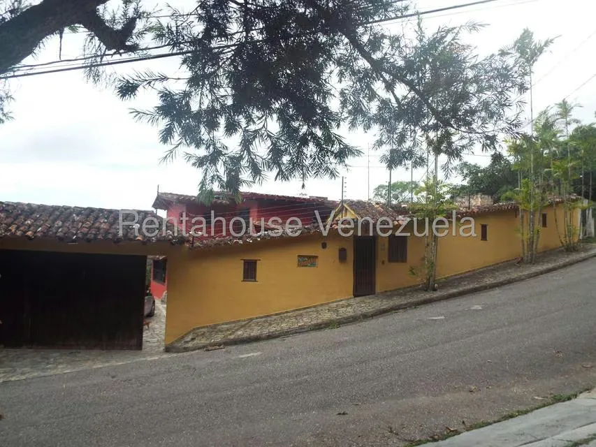 Casa (Multipes Niveles) en Venta en Loma Larga, Distrito Metropolitano - 2