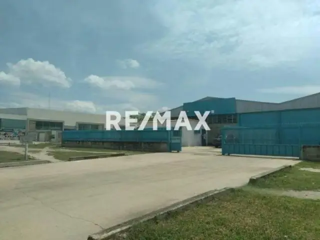 EN VENTA EXCELENTE GALPÓN INDUSTRIAL EN LOS GUAYOS