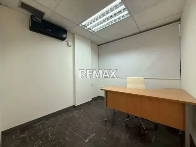 OFICINA EN ALQUILER CHACAO (SERVICIOS INCLUIDOS) - 10