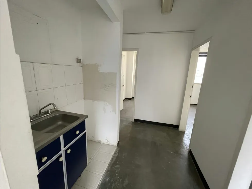 Vendo/alquilo oficina 117m2 Torre Roraima 9383 - 11