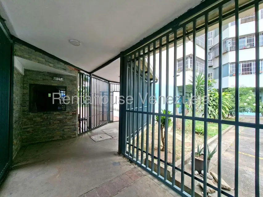 Apartamento (1 Nivel) en Venta en El Valle, Distrito Metropolitano - 2
