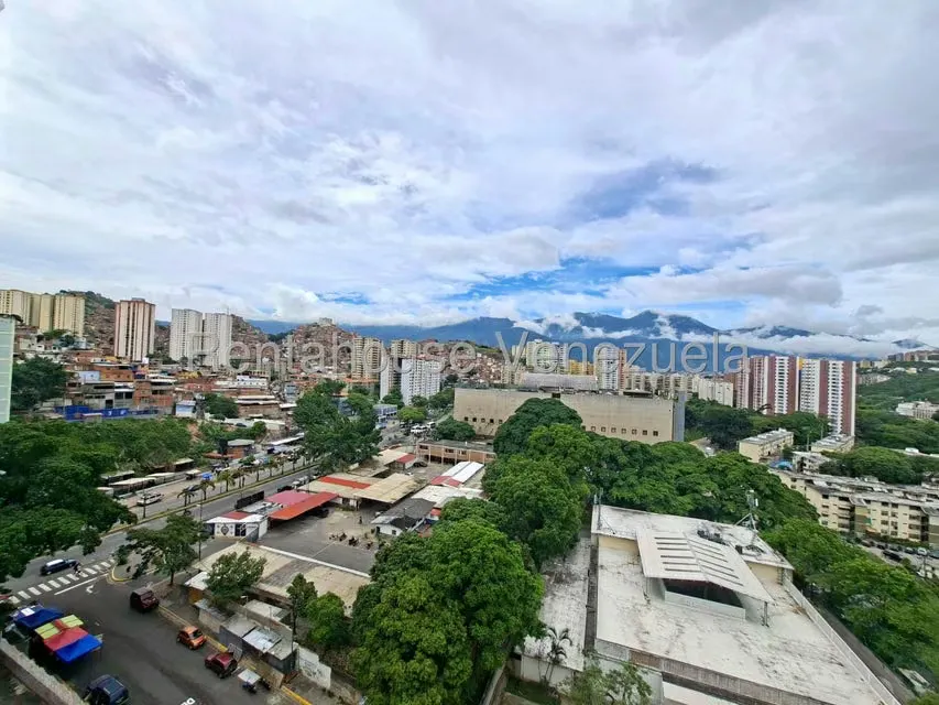 Apartamento (1 Nivel) en Venta en El Valle, Distrito Metropolitano - 13