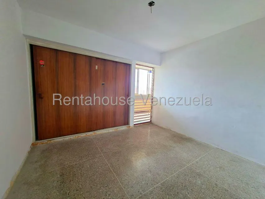 Apartamento (1 Nivel) en Venta en El Valle, Distrito Metropolitano - 15