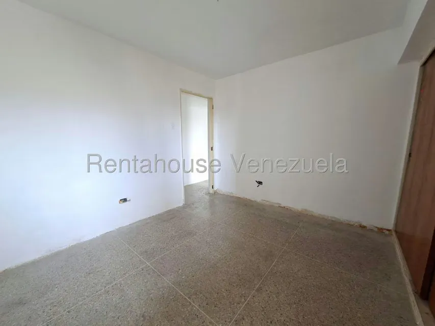 Apartamento (1 Nivel) en Venta en El Valle, Distrito Metropolitano - 16