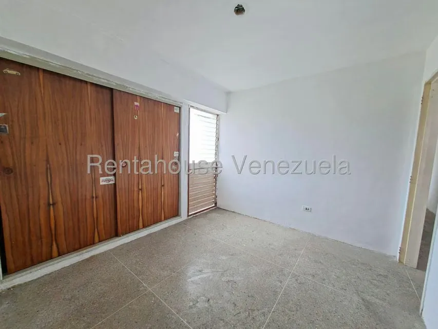 Apartamento (1 Nivel) en Venta en El Valle, Distrito Metropolitano - 18