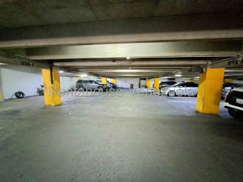 Apartamento (1 Nivel) en Venta en El Valle, Distrito Metropolitano - 30