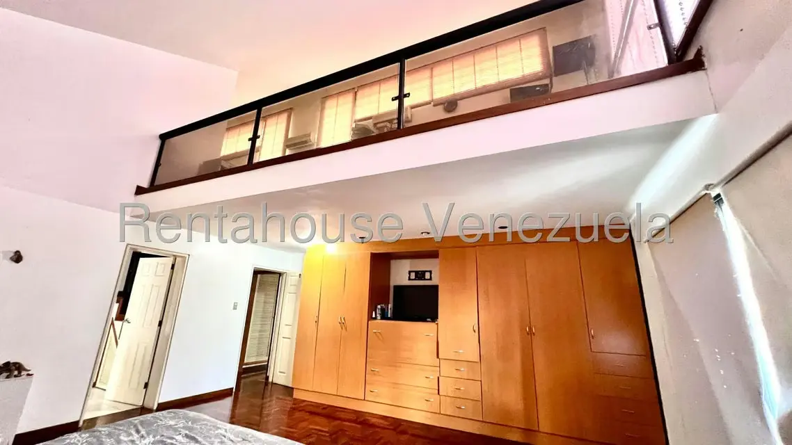 Casa (Multipes Niveles) en Venta en Oripoto, Distrito Metropolitano - 13