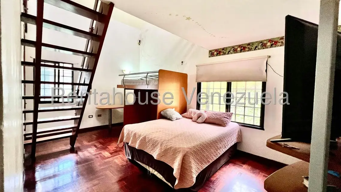 Casa (Multipes Niveles) en Venta en Oripoto, Distrito Metropolitano - 17