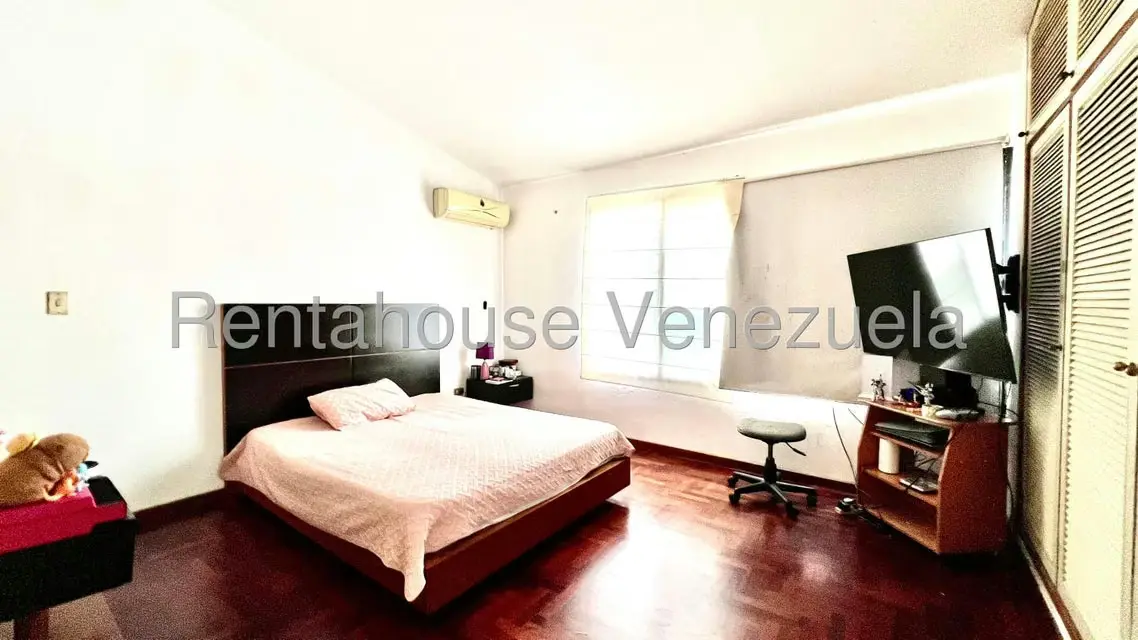 Casa (Multipes Niveles) en Venta en Oripoto, Distrito Metropolitano - 19