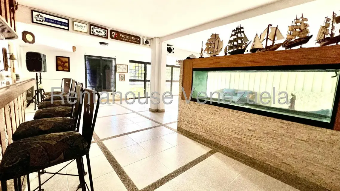 Casa (Multipes Niveles) en Venta en Oripoto, Distrito Metropolitano - 21
