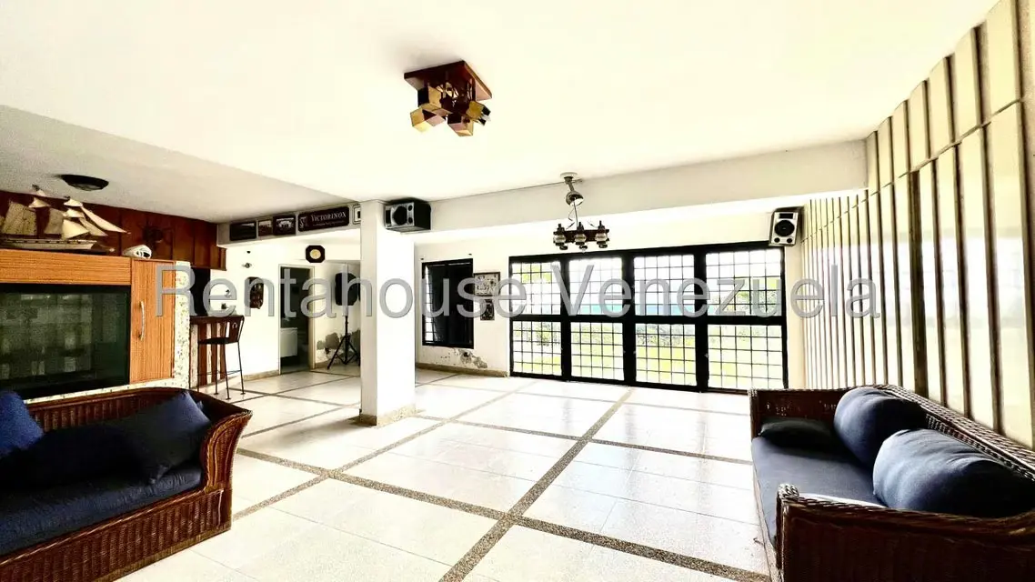 Casa (Multipes Niveles) en Venta en Oripoto, Distrito Metropolitano - 22