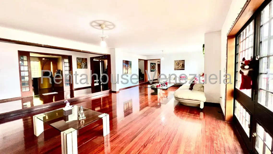 Casa (Multipes Niveles) en Venta en Oripoto, Distrito Metropolitano - 3