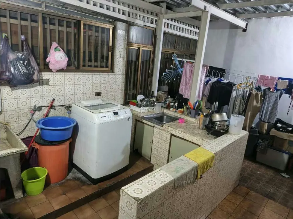 Casa comercial en venta ubicada en el Cementerio - 17