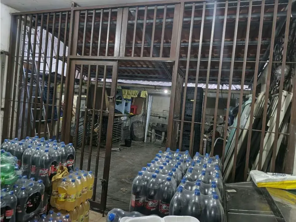 Casa comercial en venta ubicada en el Cementerio - 7