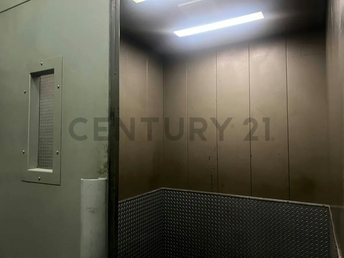 Edificio Comercial 2.928 m² en Venta | Rampa, Montacargas y Trifásica 440V - 13