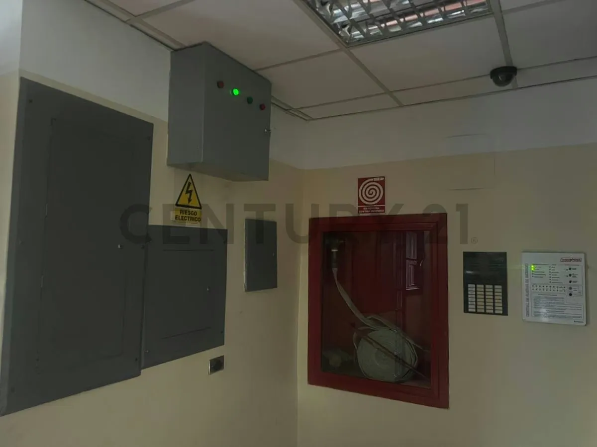 Edificio Comercial 2.928 m² en Venta | Rampa, Montacargas y Trifásica 440V - 14