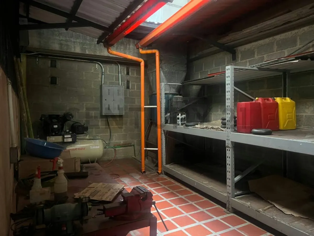 Edificio Comercial 2.928 m² en Venta | Rampa, Montacargas y Trifásica 440V - 23