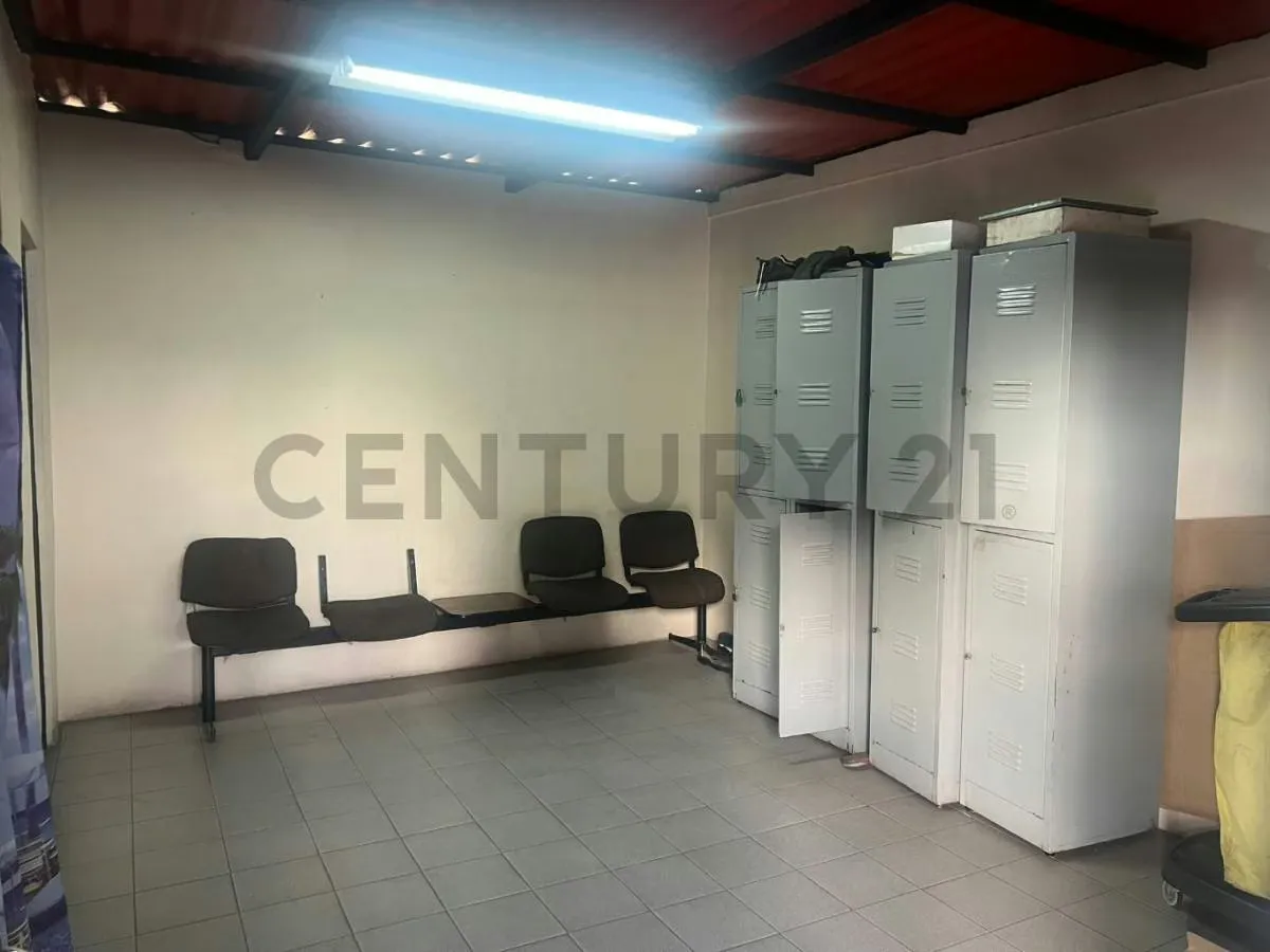 Edificio Comercial 2.928 m² en Venta | Rampa, Montacargas y Trifásica 440V - 45