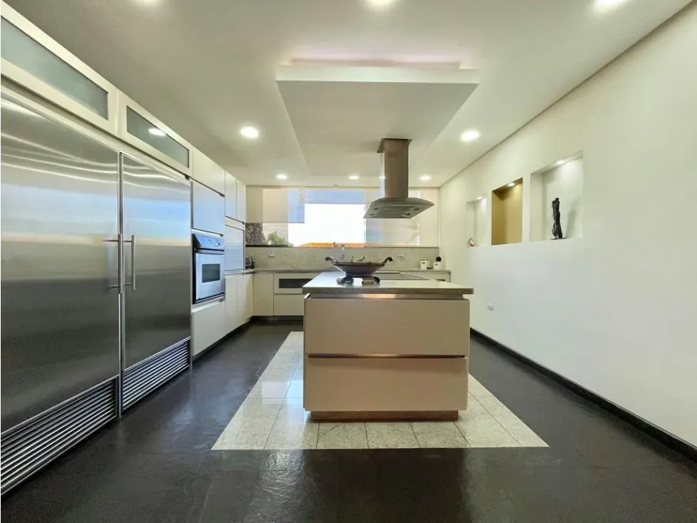 Se vende Casa 1136m² 4h+2s/6b/4p Loma Linda - 11