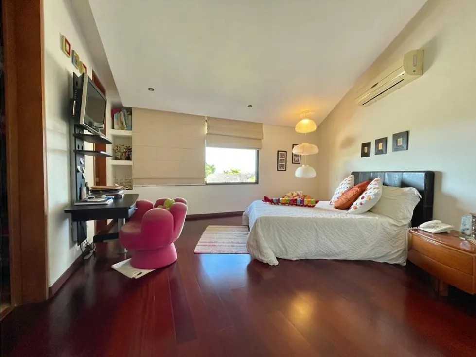 Se vende Casa 1136m² 4h+2s/6b/4p Loma Linda - 15