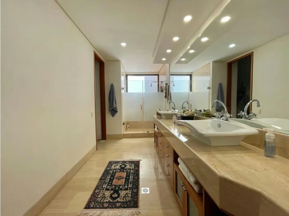 Se vende Casa 1136m² 4h+2s/6b/4p Loma Linda - 17