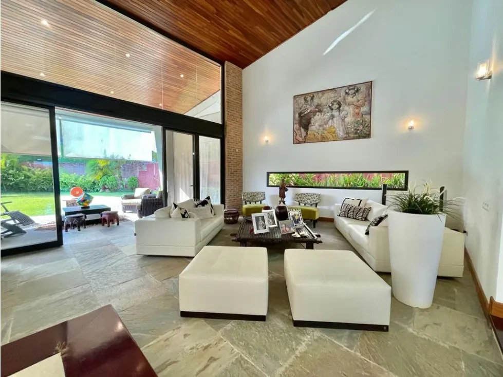 Se vende Casa 1136m² 4h+2s/6b/4p Loma Linda - 8