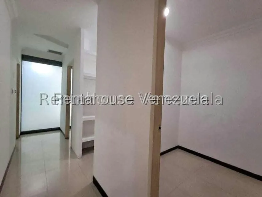 Local Comercial en Alquiler en San Jose de Tarbes, Carabobo - 21