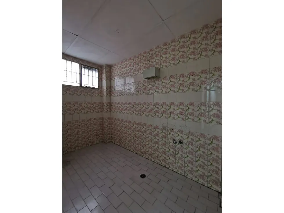 Alquilo Oficina SABANA GRANDE 550$/95m2 muy cerca del metro - 10