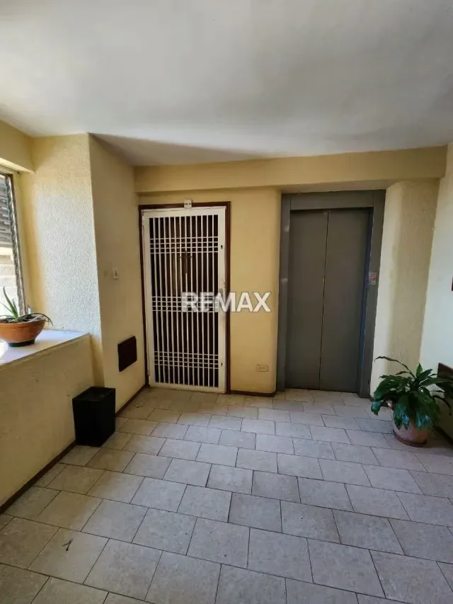 En Venta apartamento Edificio Alijuna Calle 66A entre Avenida 9 B y 10