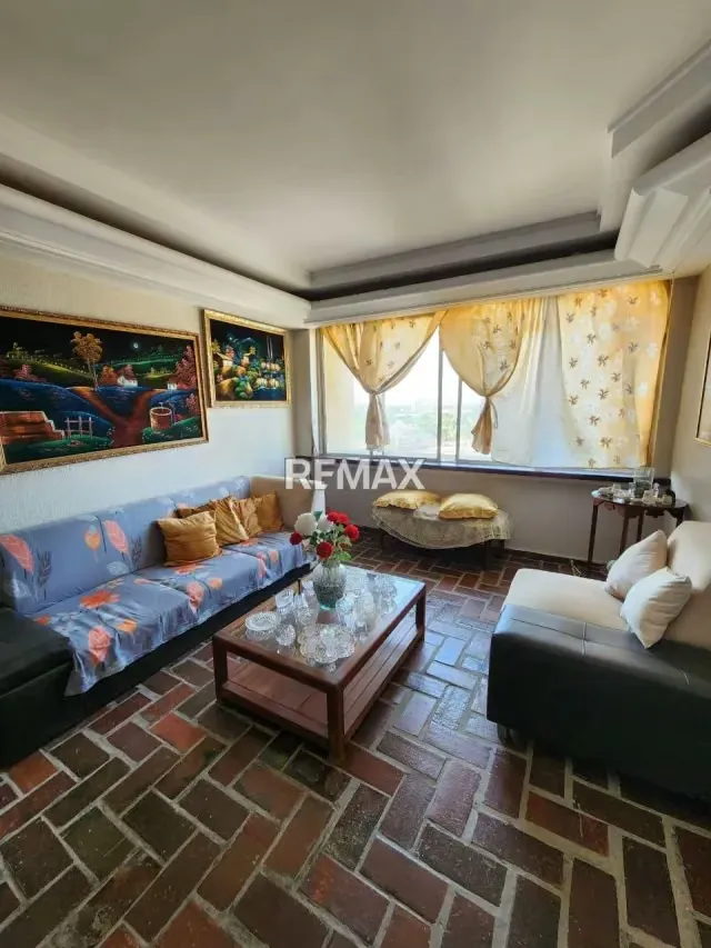 En Venta apartamento Edificio Alijuna Calle 66A entre Avenida 9 B y 10 - 9