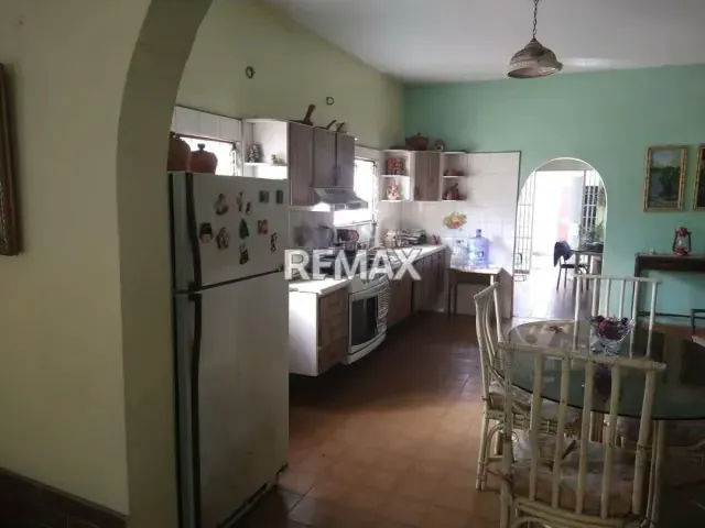 Venta Casa Comercial con Galpon - 9