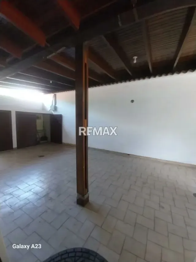 CASA DE UN SOLO NIVEL EN CAURIMARE de 1096m2 - 12