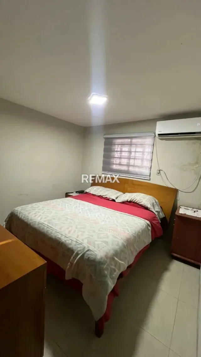 VENTA CASA EN URB. LA PICOLA CALLE CERRADA - 6